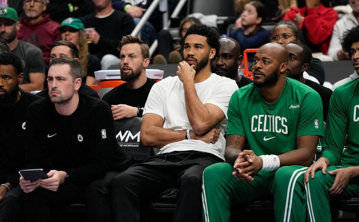 南宫28-塔图姆在美国队比赛中战术调整，回归赛场引发热议！的简单介绍