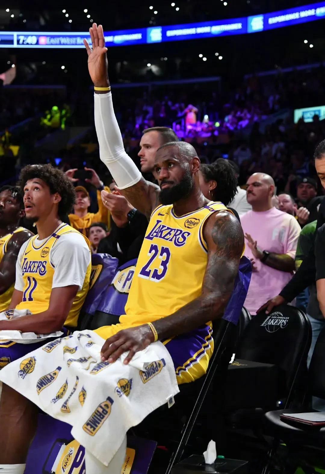 NG28-詹姆斯赛事官方发布大胜新规，日本队争议不断！的简单介绍